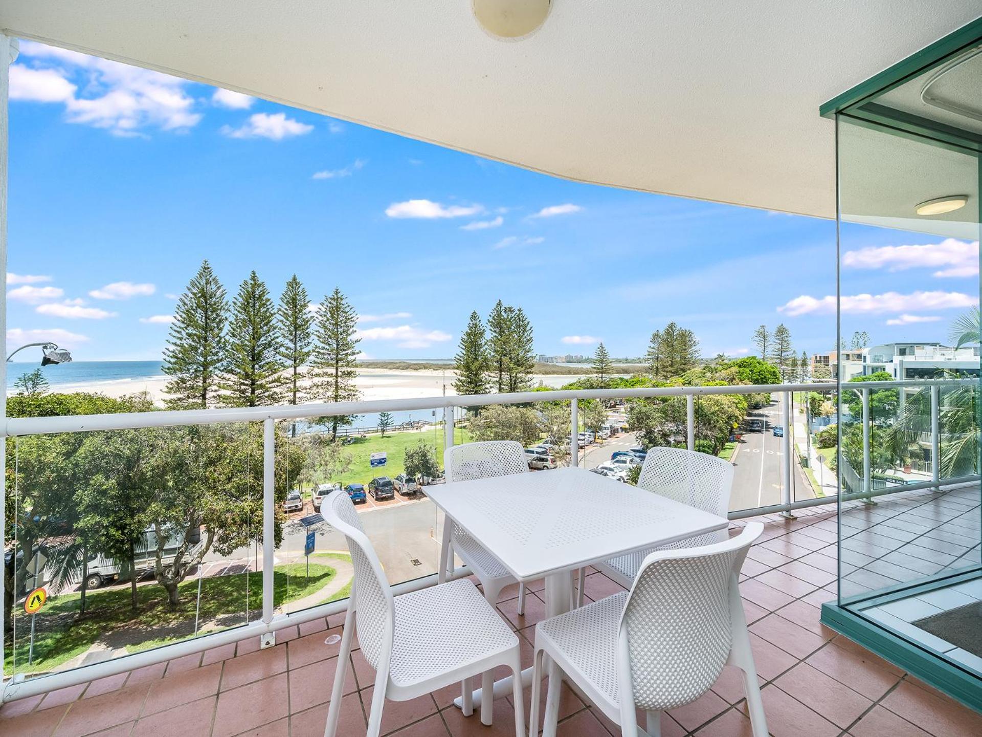 Waterview Resort Калундра Екстериор снимка